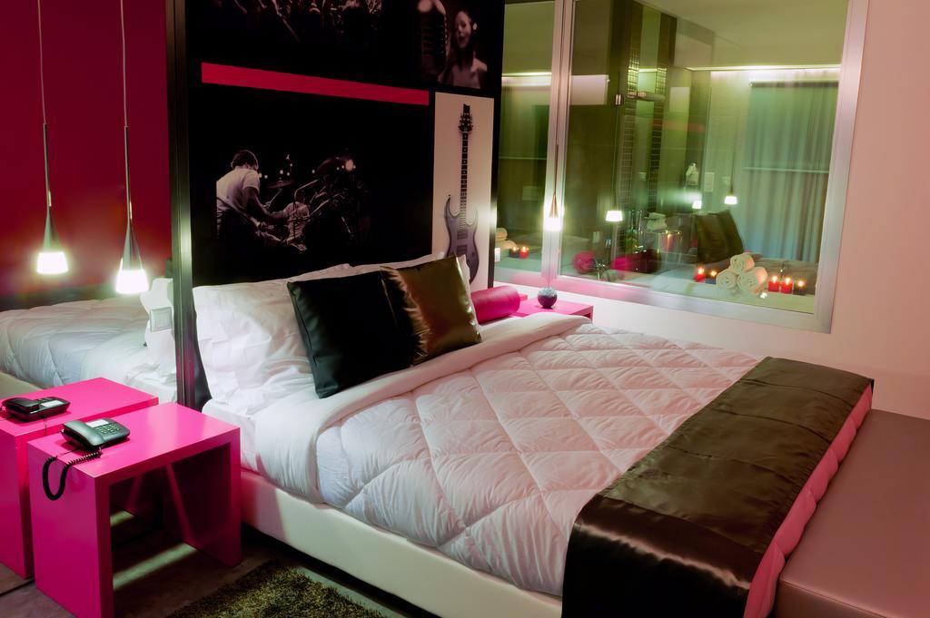 Vinyl M Hotel - Adults Only Mealhada Pokoj fotografie